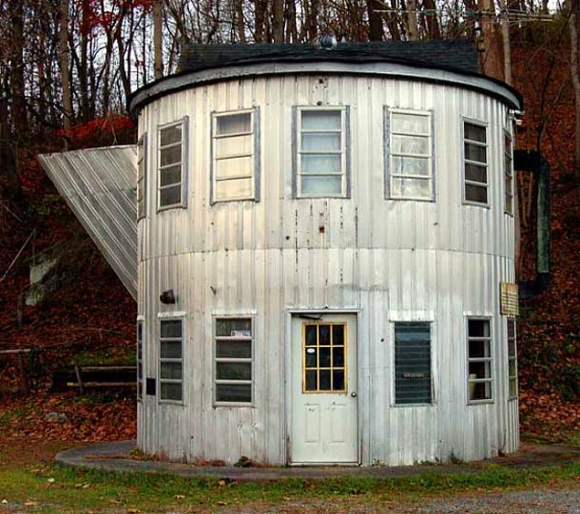 25 самых странных и необычных зданий со всего мира