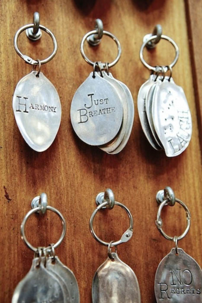 25 вещей, которые можно сделать из старых вилок и ложек