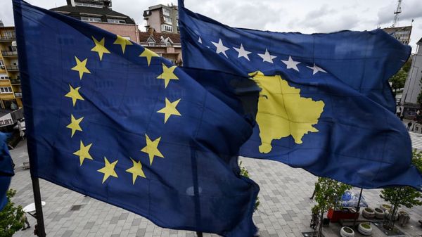 Граждане Косова смогут ездить в страны Шенгена без виз. Сербия не против