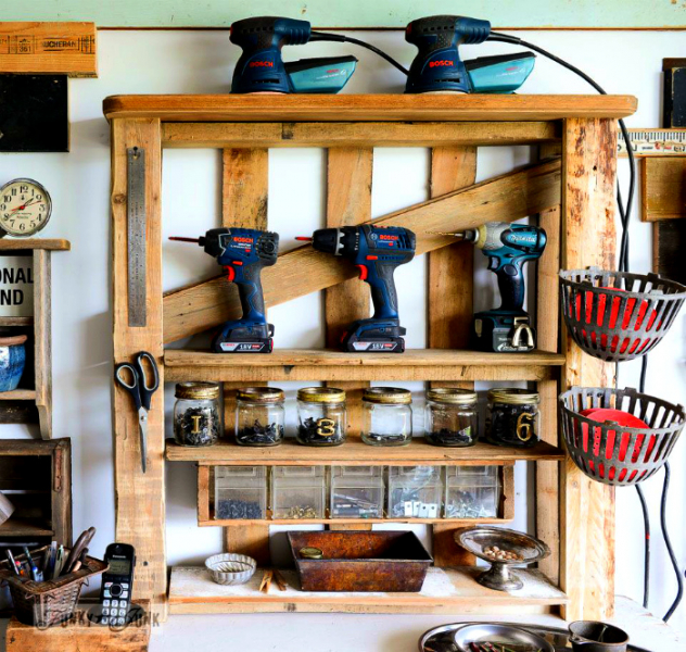 Идеи, которые помогут превратить невзрачные поддоны в красивые вещи для дома и сада