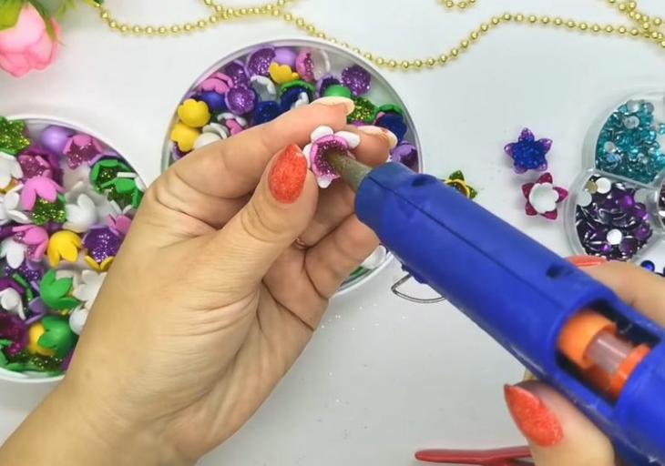 Красивая новогодняя игрушка своими руками
