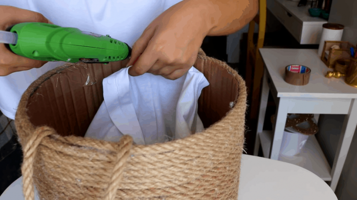 Нужная вещь из обычной коробки