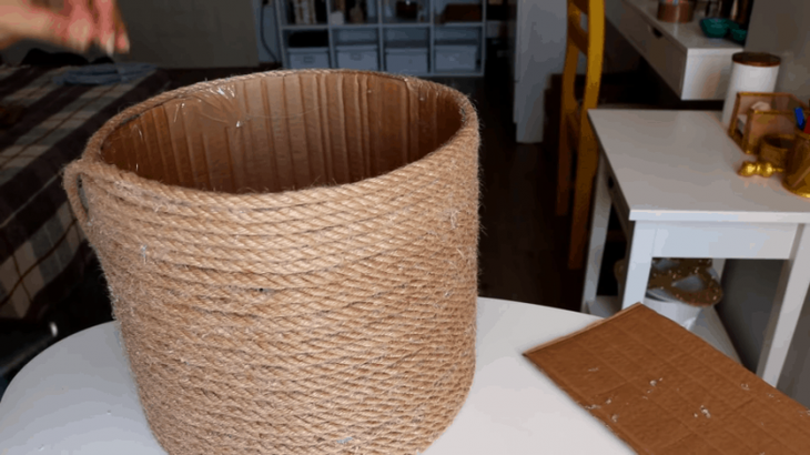 Нужная вещь из обычной коробки