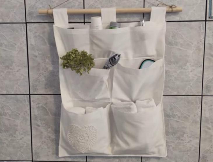 Полезная и удобная вещь для ванной из собранных наволочек