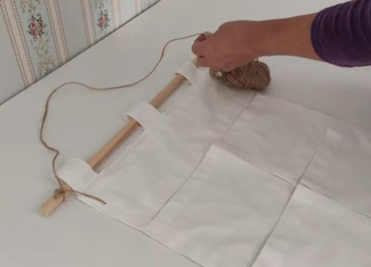 Полезная и удобная вещь для ванной из собранных наволочек