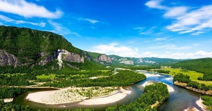 7 потрясающих диких мест России, над созданием которых природа особенно постаралась