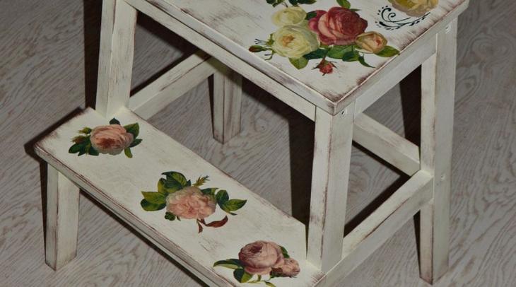 Декупаж табурета — правильная техника выполнения