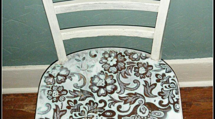 Декупаж табурета — правильная техника выполнения