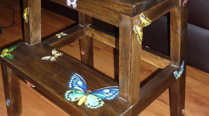 Декупаж табурета — правильная техника выполнения