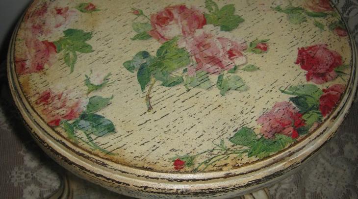 Декупаж табурета — правильная техника выполнения