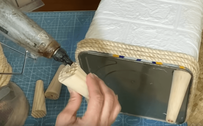 Куда применить банки и вёдра после ремонта