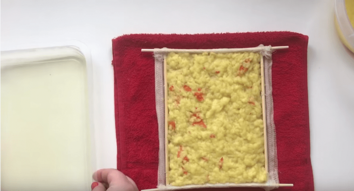 Необычный способ использования коробки от яиц