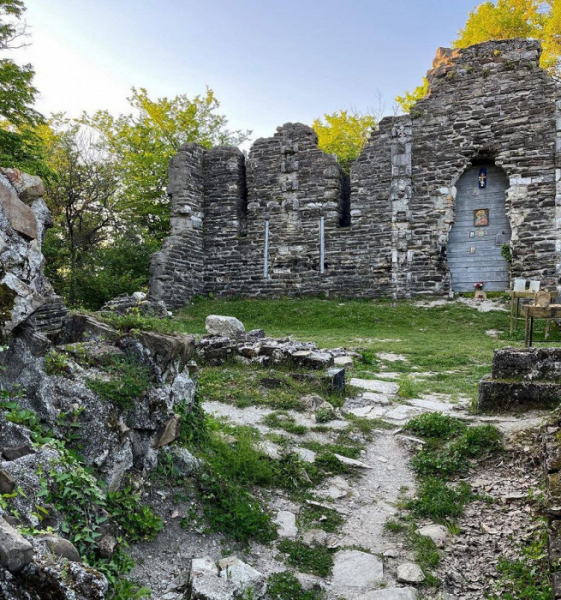 Посиделки на шезлонгах, самостоятельная уборка и классные экскурсии: отзыв об отдыхе в Сочи за 34 тысячи