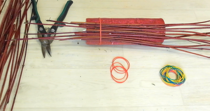 Ваза из веток. Как сделать не приклеивая каждую ветку?