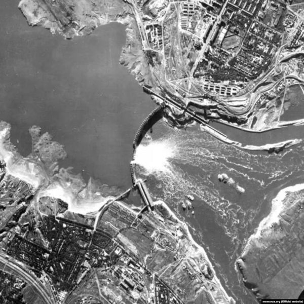 Подрыв дамбы на Днепре. Как и зачем это сделали по приказу Кремля 82 года назад