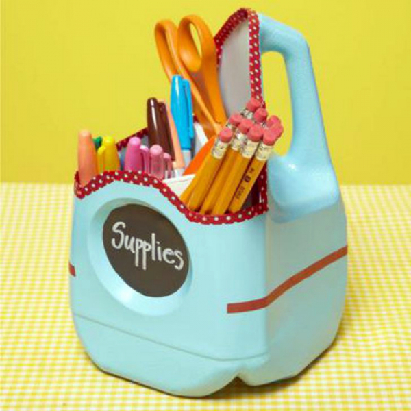 17 крутых поделок, которые заставят пересмотреть содержимое старых коробок