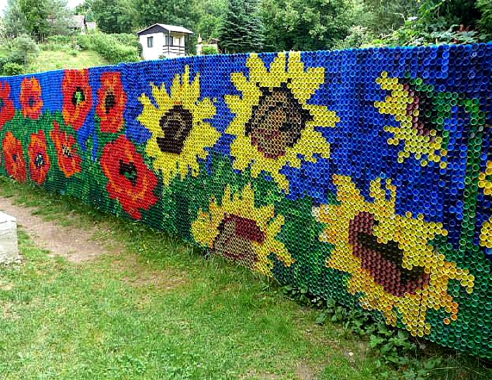 18 идей оформления ограждений дачного участка, которые можно реализовать уже нынешней весной