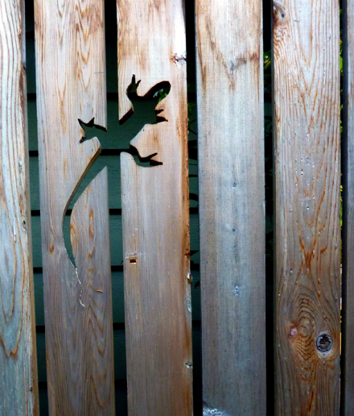 18 идей оформления ограждений дачного участка, которые можно реализовать уже нынешней весной