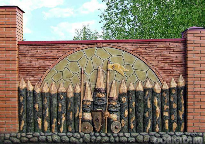 18 идей оформления ограждений дачного участка, которые можно реализовать уже нынешней весной