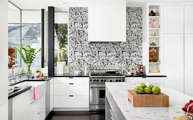 20 оригинальных идей использования обоев на кухне