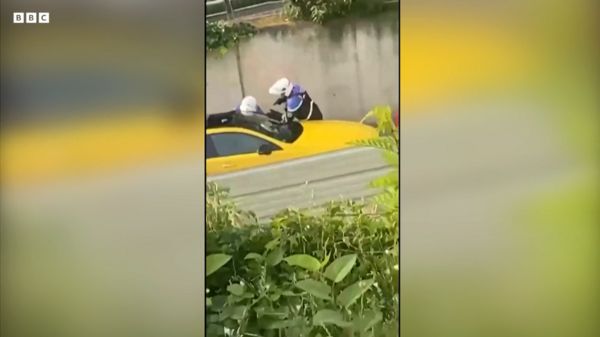 Во Франции вспыхнули беспорядки после убийства подростка полицейскими