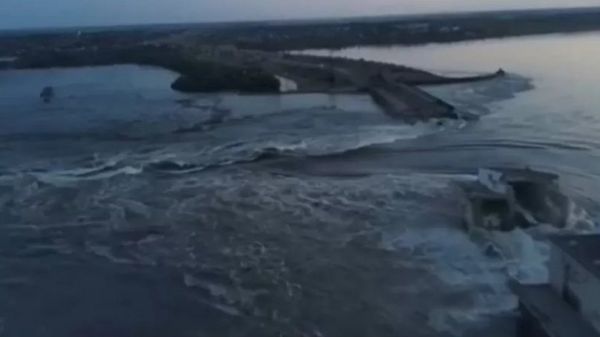 Подрыв дамбы на Днепре. Как и зачем это сделали по приказу Кремля 82 года назад