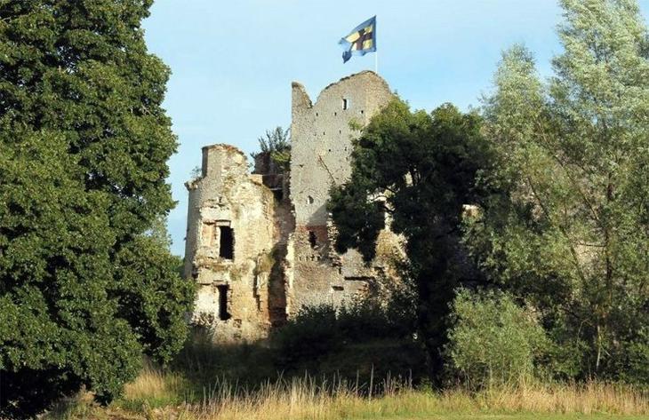 Гора Крестов и ещё 9 самых жутких туристических направлений