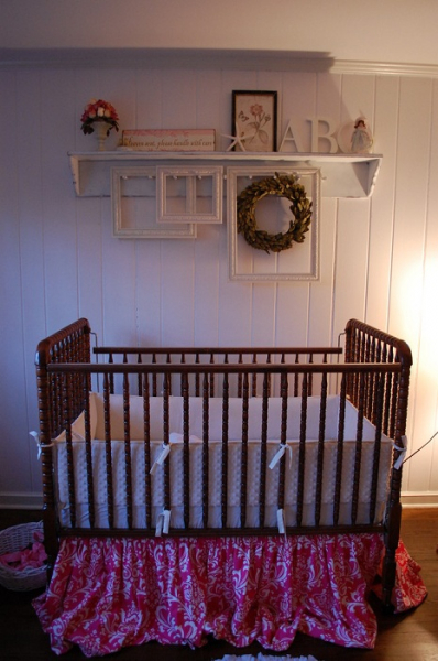 Идеи оформления стен рамками, которые преобразят интерьер