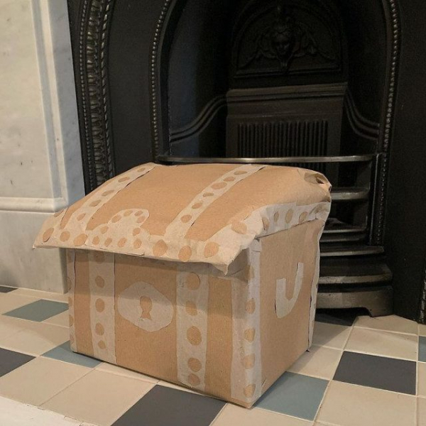 Классные игрушки из картона