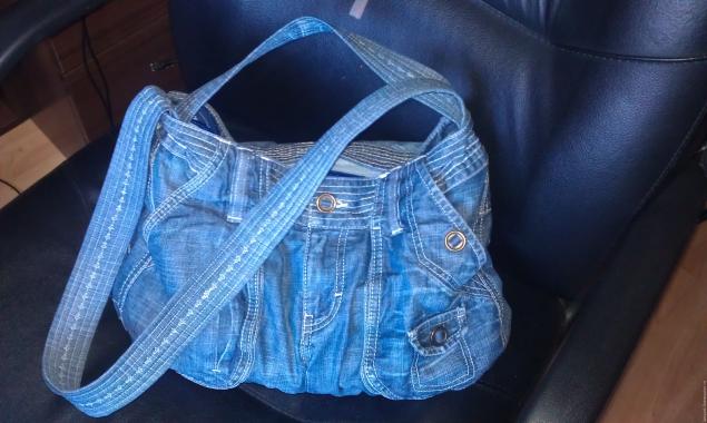 Модная сумка из старых джинсов