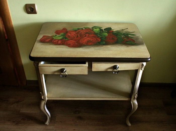 Вторая жизнь старого стола