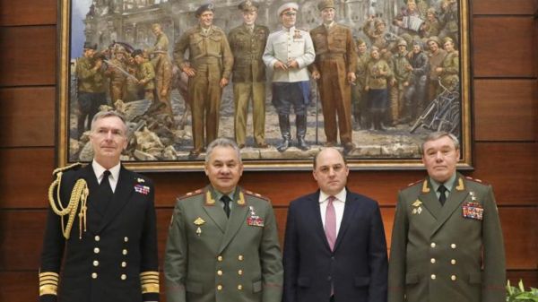 Министр обороны Британии Бен Уоллес оставит пост, вероятно в сентябре, и позже совсем уйдет из политики