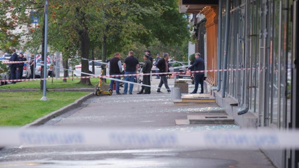 Удар беспилотников по Москве, один упал недалеко от здания Минобороны: что известно