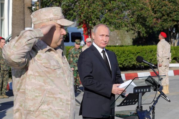 «Гопники не могут войти в историю». Краткая история взаимоотношений Евгения Пригожина и Сергея Суровикина