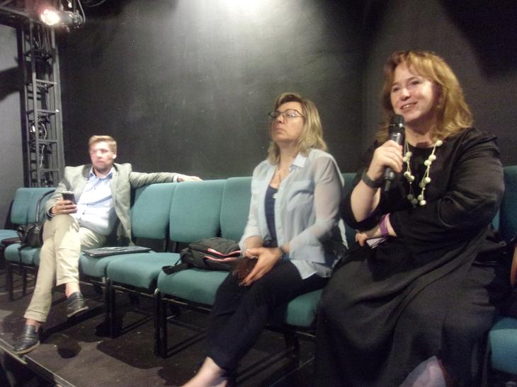 МЕЦЕНАТЫ ПОДЕЛИЛИСЬ ОПЫТОМ В ТЕАТРЕ