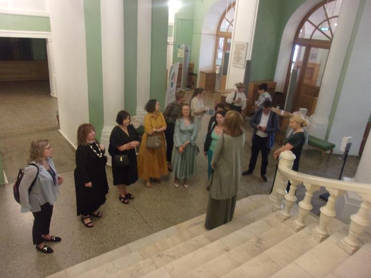 МЕЦЕНАТЫ ПОДЕЛИЛИСЬ ОПЫТОМ В ТЕАТРЕ