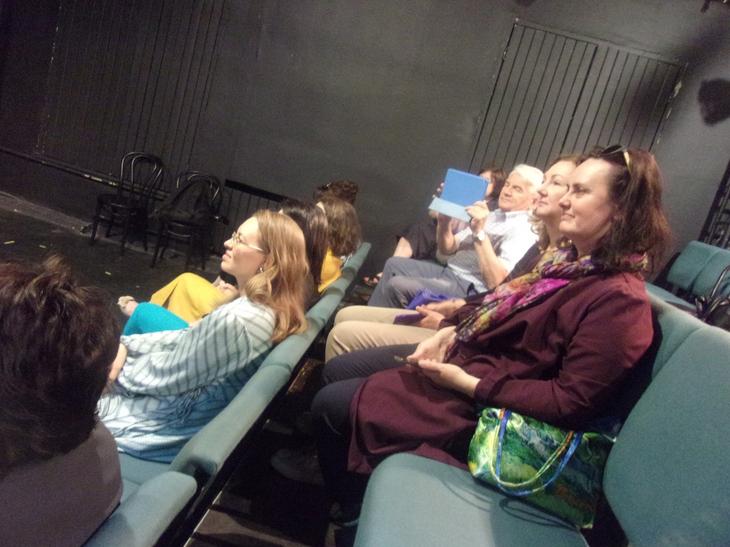 МЕЦЕНАТЫ ПОДЕЛИЛИСЬ ОПЫТОМ В ТЕАТРЕ