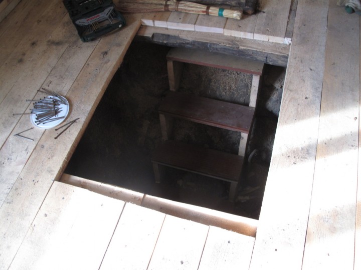 Ремонт старого домика в деревне.Продолжение..часть 2. МК.