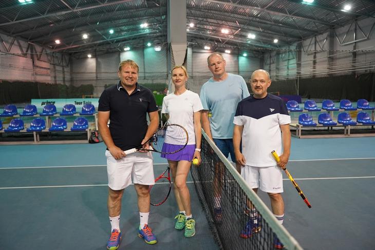 «В КРУГУ СЕМЬИ» МЕСТА ХВАТИЛО ВСЕМ