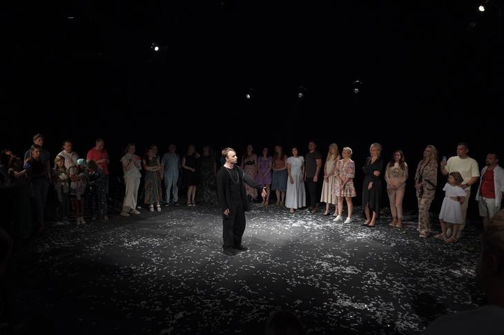 «В КРУГУ СЕМЬИ» МЕСТА ХВАТИЛО ВСЕМ