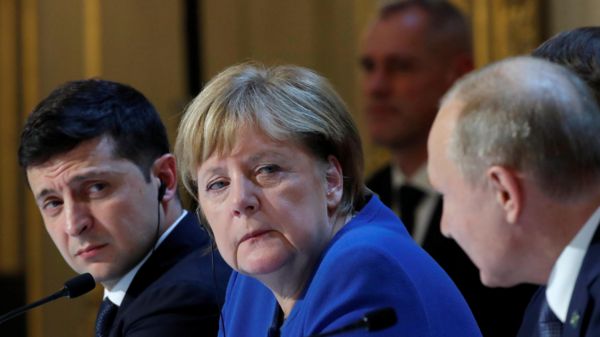 «Мы русские и мы не можем ошибаться». Как дипломаты потеряли влияние на Путина и не остановили войну