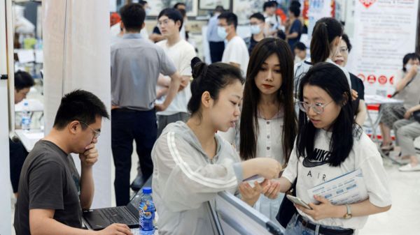 Специальная китайская операция. Компартия КНР переняла российский опыт борьбы с экономическим кризисом