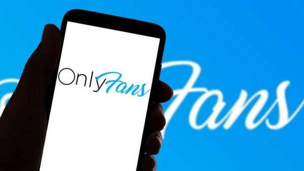 Onlyfans владеет бизнесмен украинского происхождения Леонид Радвинский. Вот то немногое, что о нем известно