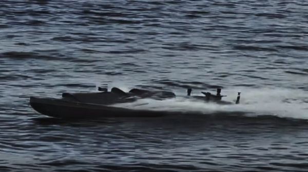 Украинские военные впервые показали журналистам свои боевые морские дроны