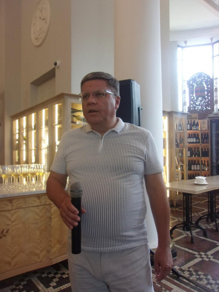 ГЛАВКНИГА О ГЛАВЕДЕ НА ГЛАВВЫСТАВКЕ