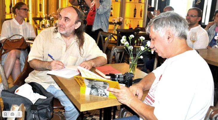 ГЛАВКНИГА О ГЛАВЕДЕ НА ГЛАВВЫСТАВКЕ