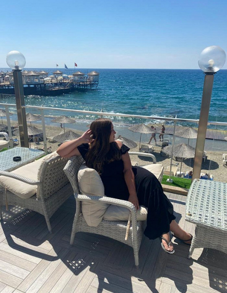 «Пожелал нам самого худшего отдыха»: разгромный отзыв об Аланье