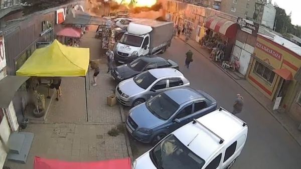 Российская армия обстреляла рынок в городе Константиновка, погибли 16 человек