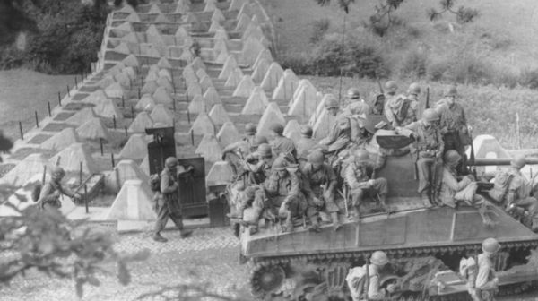 Линия Суровикина: как ее прорвать ВСУ и как преодолевали линии Маннергейма, Мажино и Зигфрида