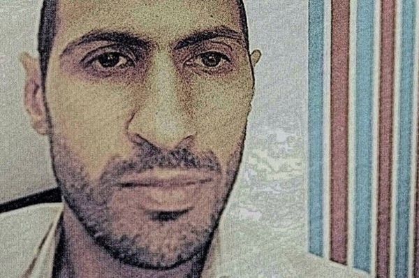 «У нас приказ бомбить. У вас есть два часа». Как стоматолог из Газы спас сотни соседей после предупреждения Израиля